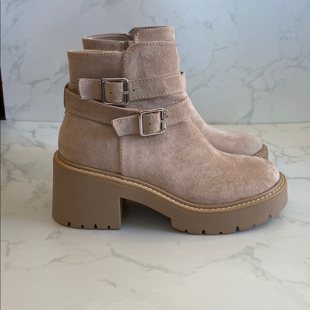Madden Girl Frost Taupe Ankle Boots 6.5 Buckle Chunky Heel Lug Sole New Fall